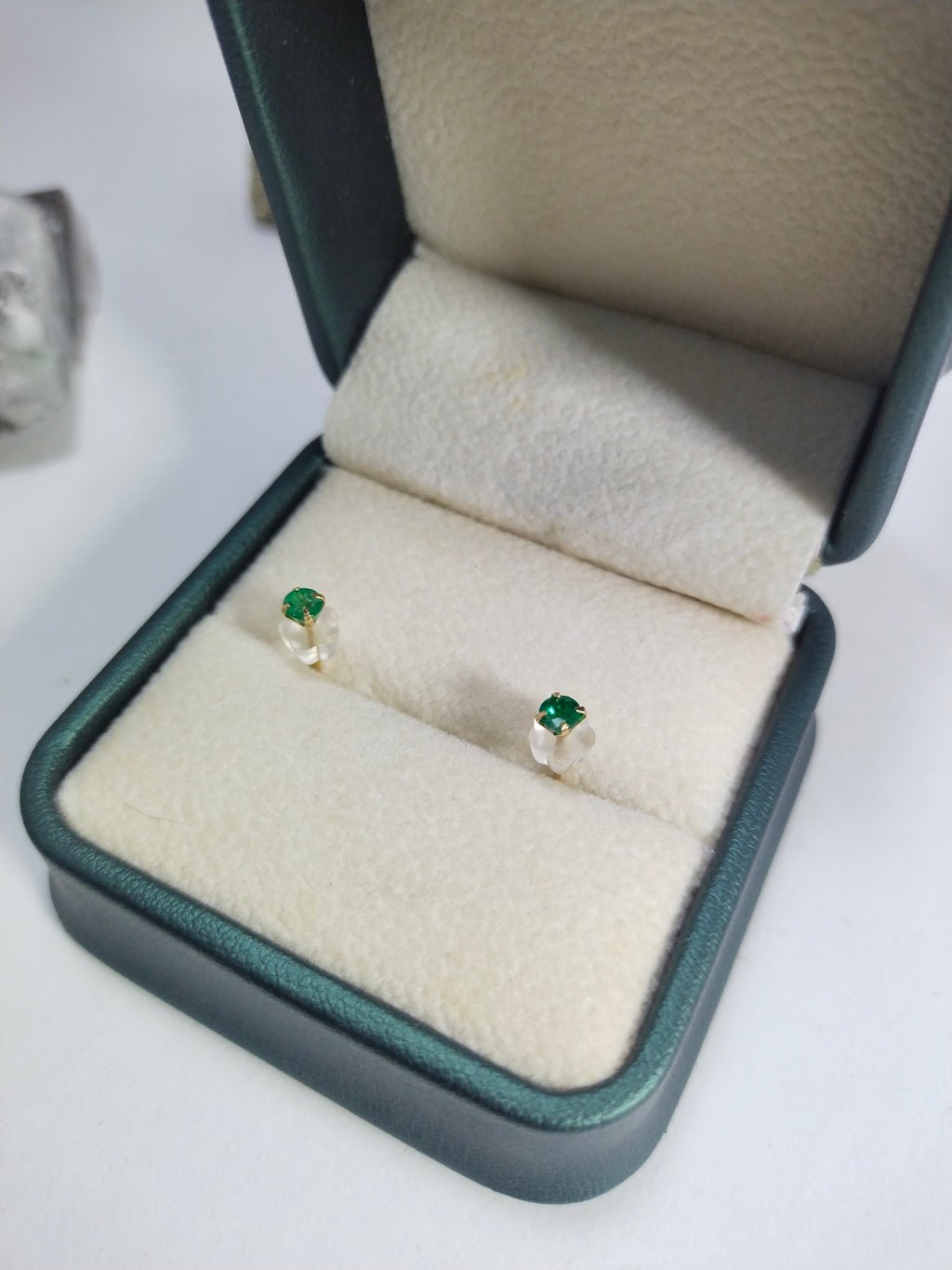 Aretes oro amarillo puro 100% de 14K esmeraldas naturales certificadas cali Topitos
