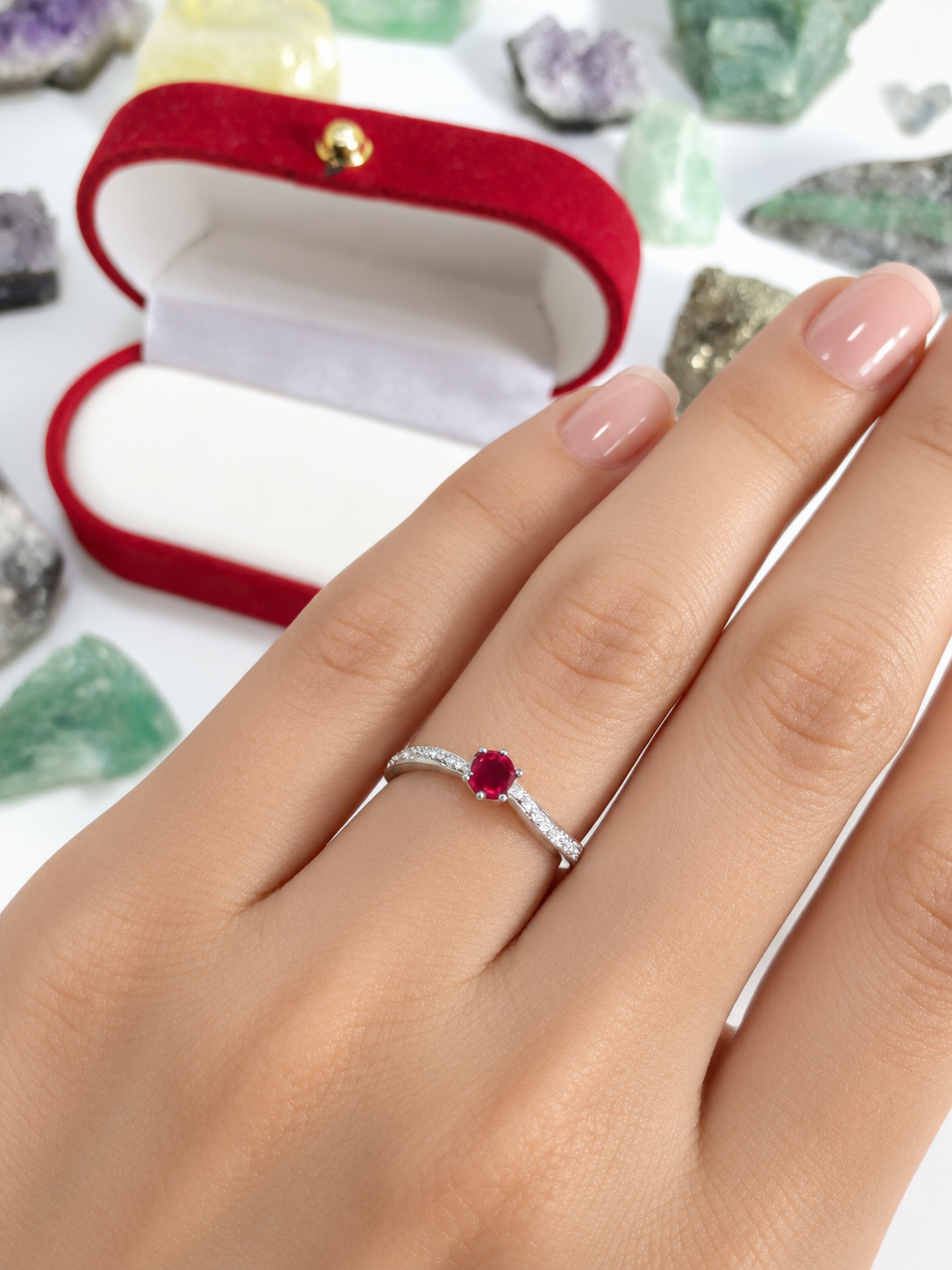 Anillo rubi natural certificada oro blanco con plata Joyeria acendrado cali colombia.