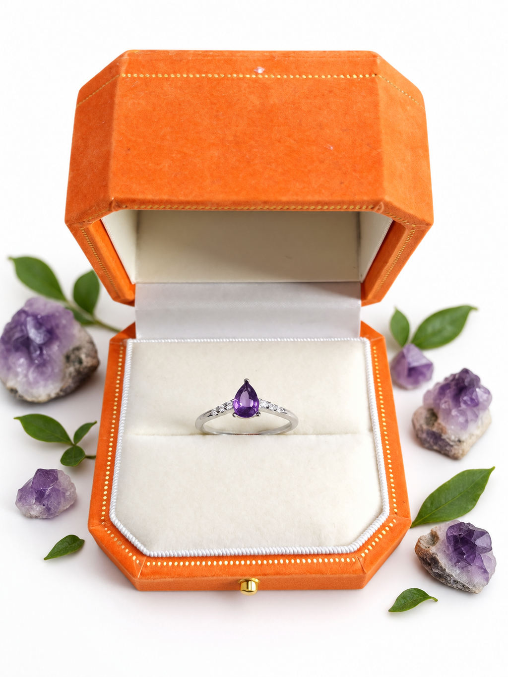 Anillo amatista Pera / Lagrima natural Oro blanco con plata Joyeria acendrado cali
